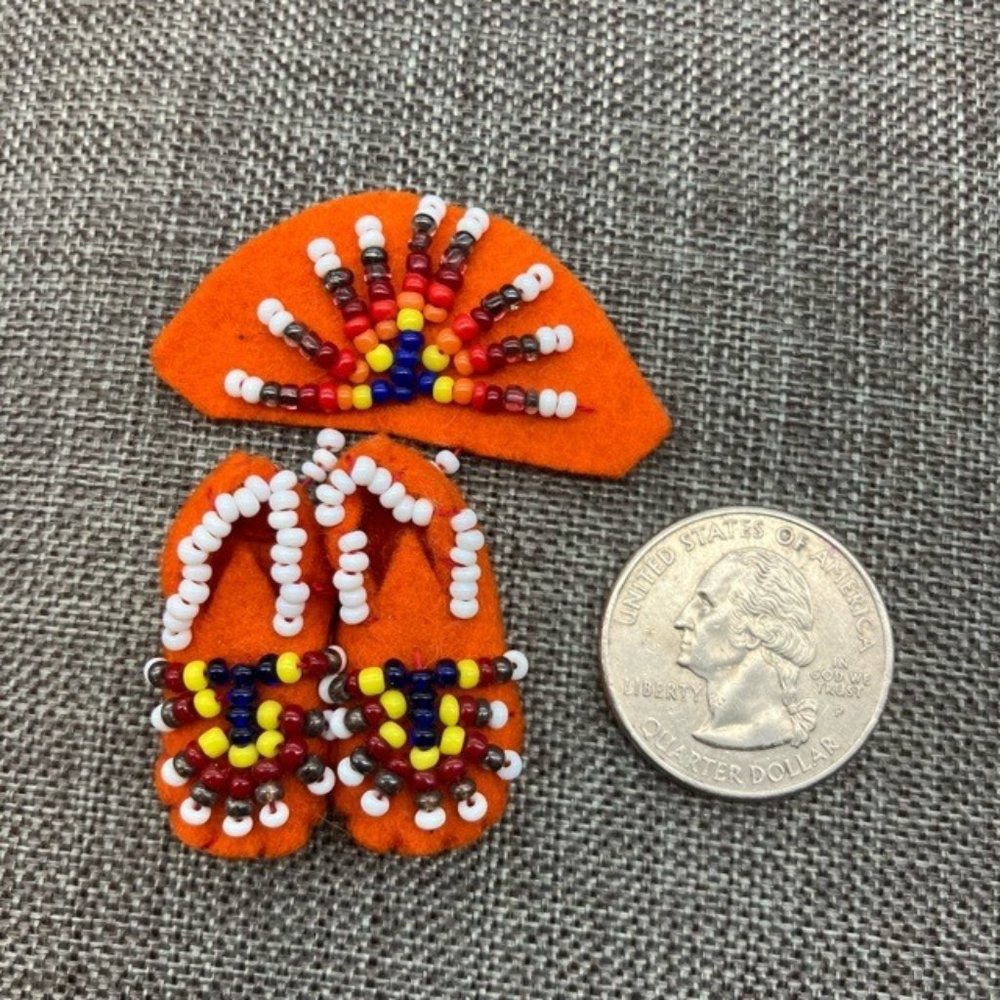 Vintage Beaded Native American Indian Souvenir Moccasins Rainbow Sun Orange